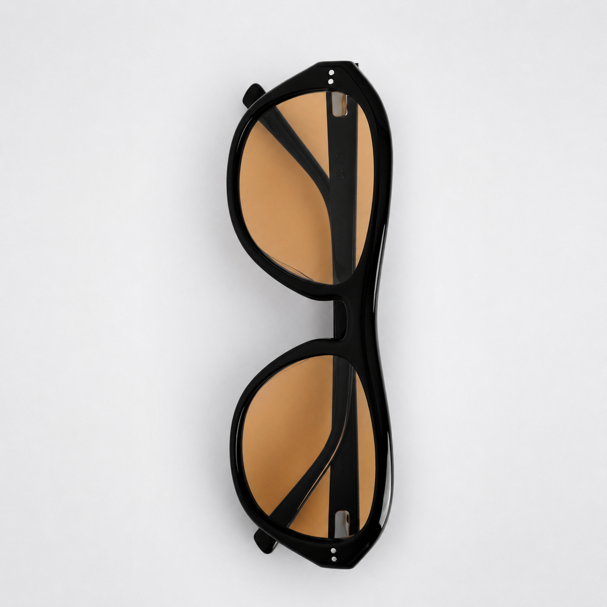 [Error] sunglasses